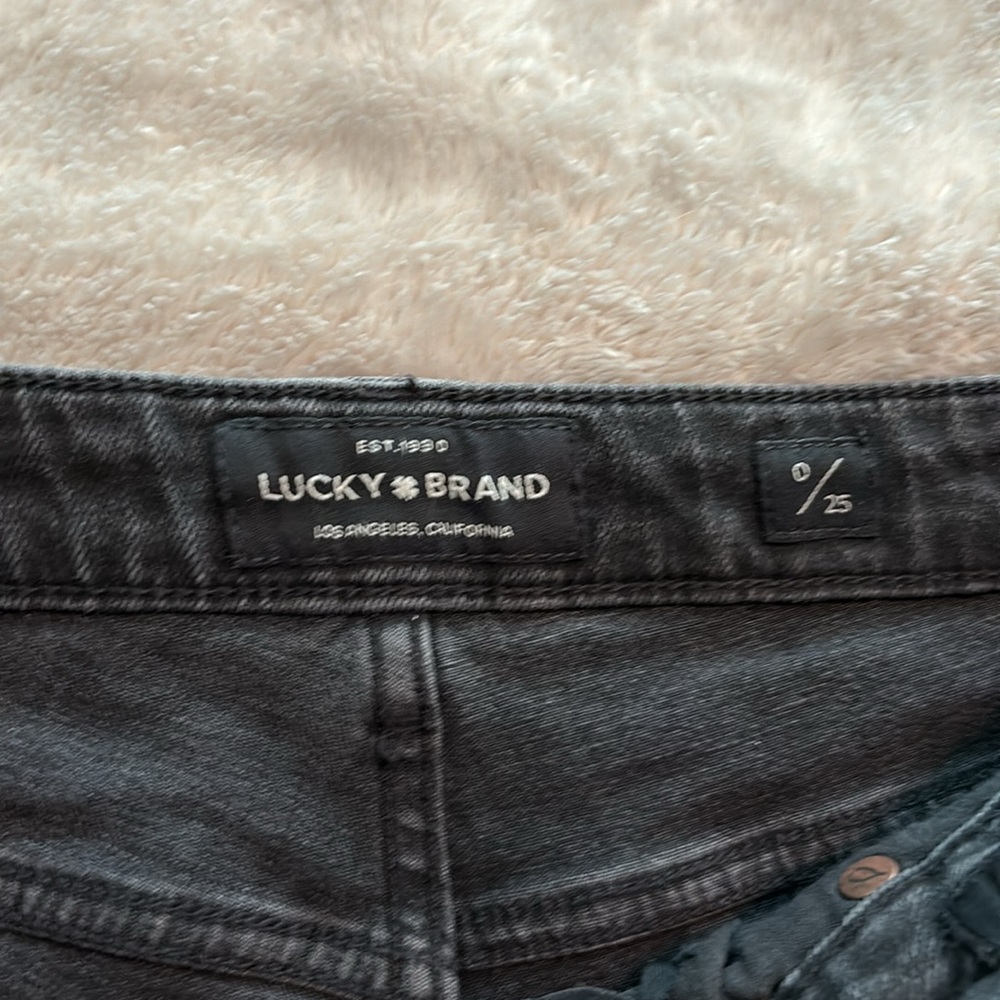Lucky Brand black cut offs. Size 25/0 - Picture 3 of 5